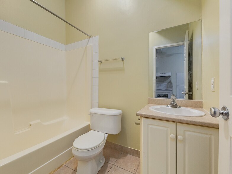 More Photos Of 122 5 St S, Lethbridge Apartments For Sale