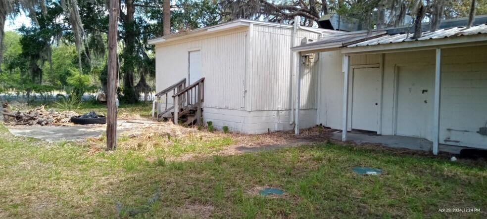 More Photos Of 6023 Kingsley Lake Dr, Starke Service Station For Sale