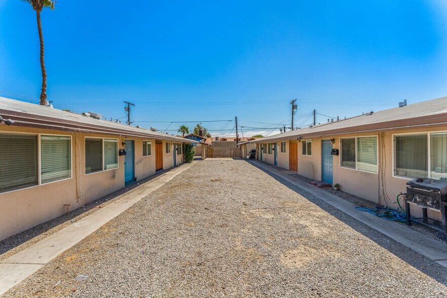 More Photos Of 45304-45352 Park St, Indio Apartments For Sale