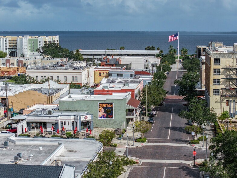 More Photos Of 116 N Park Ave, Sanford Office For Sale