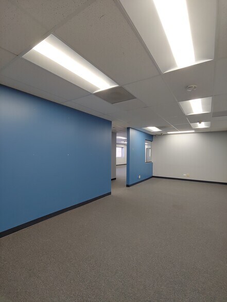 More Photos Of 393 S Harlan St, Lakewood Medical For Lease