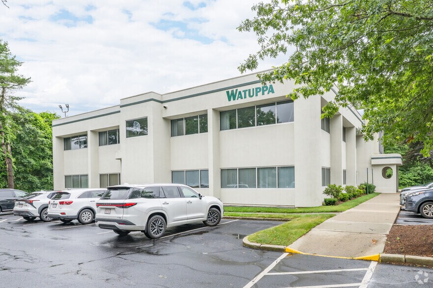 More Photos Of 49 State Rd, North Dartmouth Medical For Lease