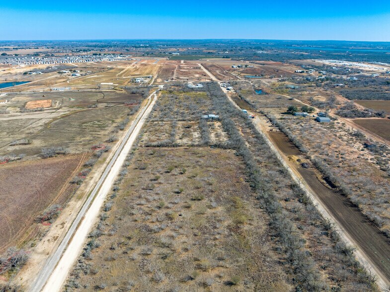 More Photos Of 7821 Gardner rd, San Antonio Land For Sale