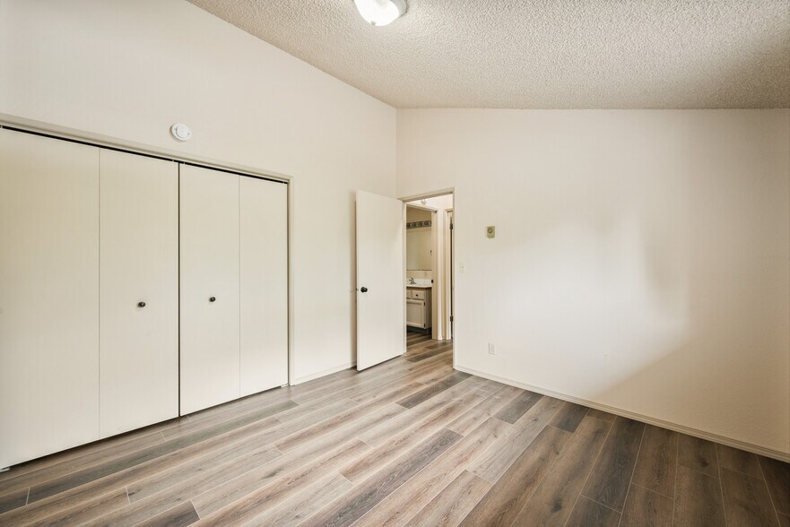 More Photos Of 157 Nevada Dr, Longview Apartments For Sale