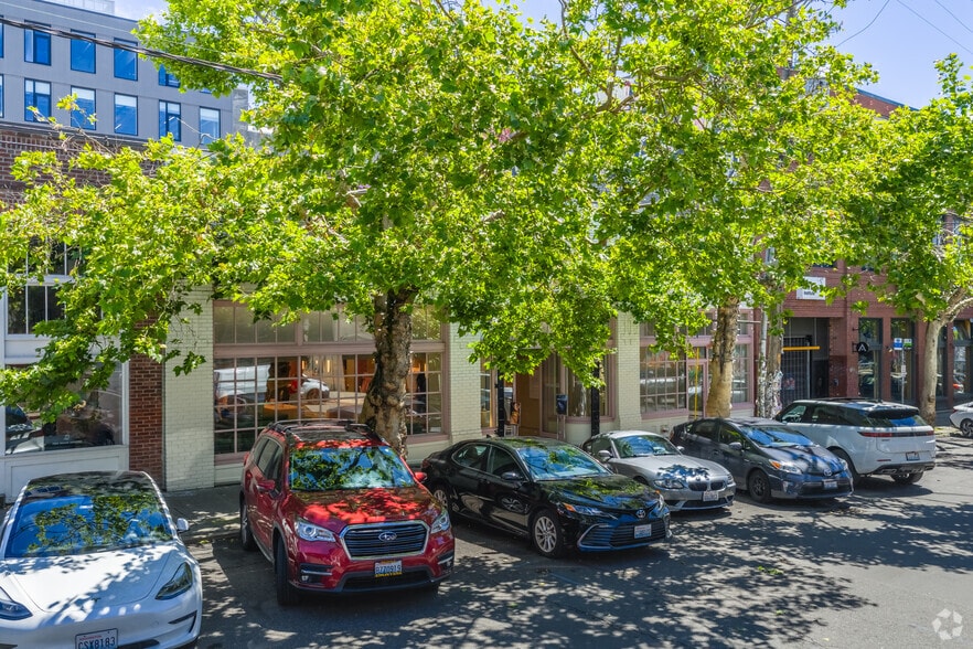 More Photos Of 1514 10th Ave, Seattle Storefront For Lease