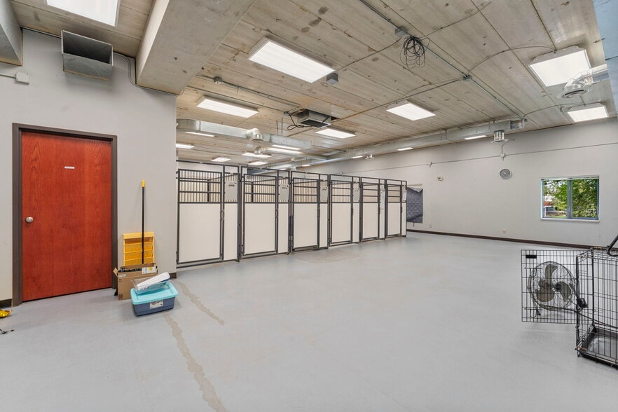 More Photos Of , Bloomington Flex For Sale