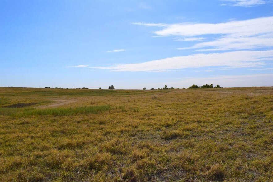 More Photos Of 0000 Northwest Expressway, Yukon Land For Sale
