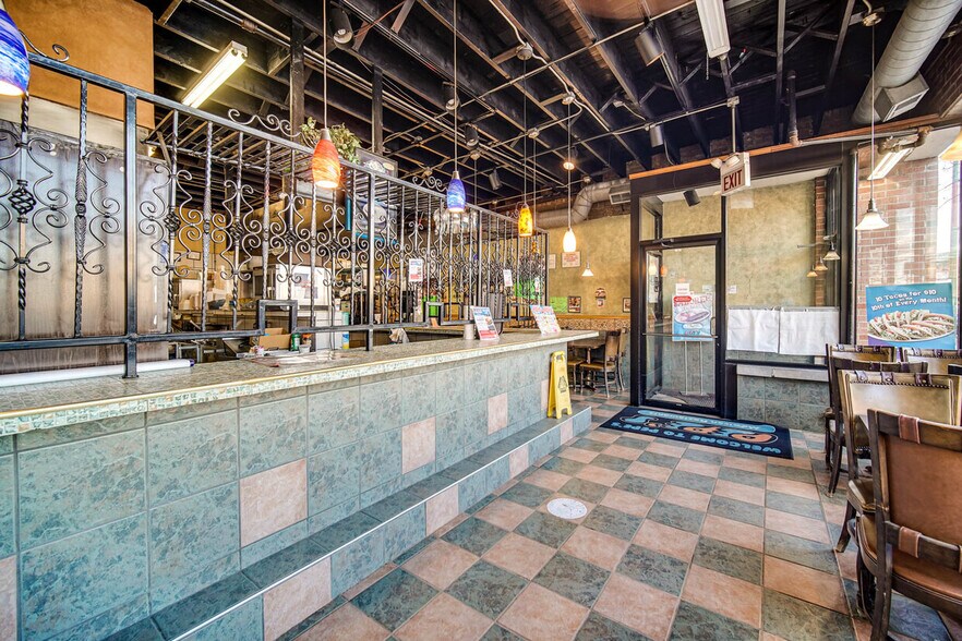 More Photos Of 6230 S Western Ave, Chicago Restaurant For Sale