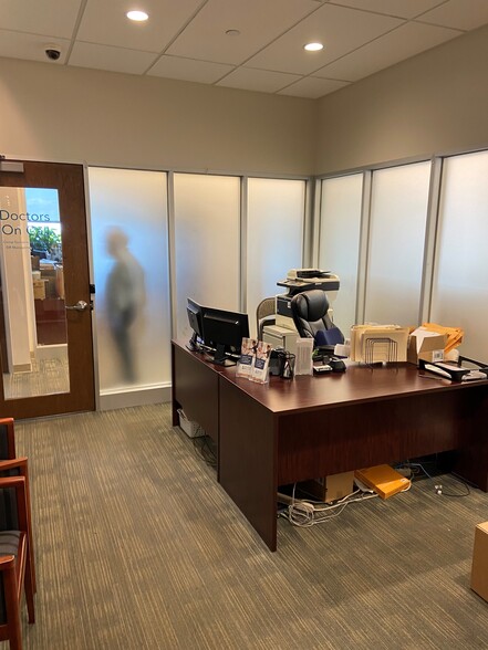 More Photos Of 6010 Bay Pkwy, Brooklyn Medical For Lease
