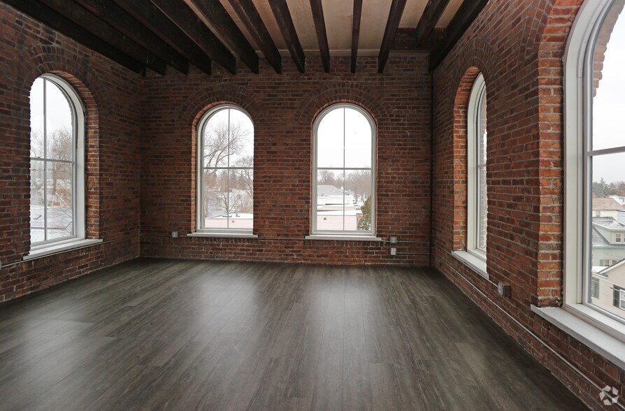 More Photos Of 24 Amity St, Cohoes Apartments For Sale