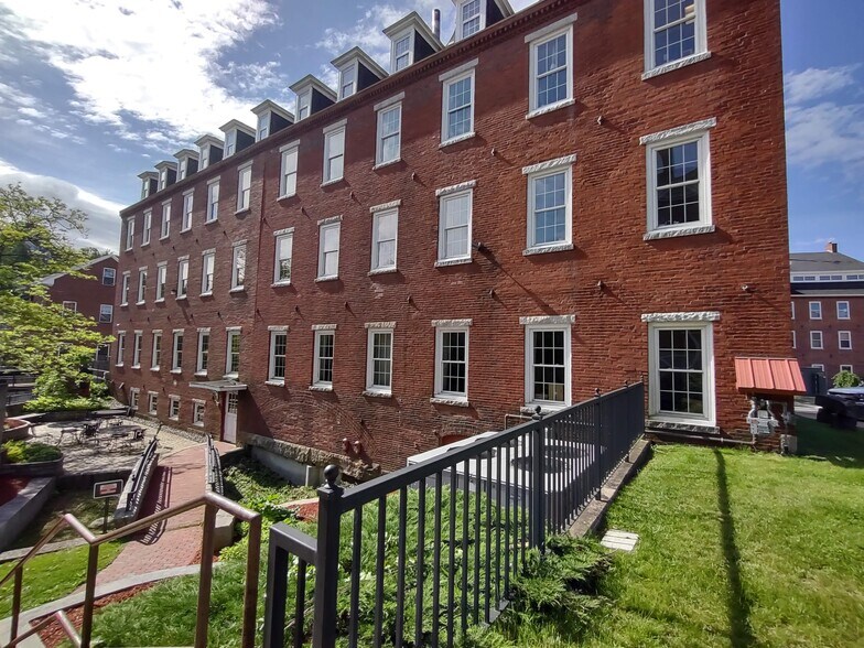 More Photos Of 1 Mill Plz, Laconia Office For Sale