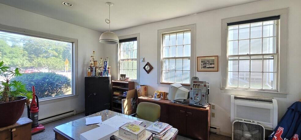 More Photos Of 24 Main St, Centerbrook Loft Creative Space For Lease