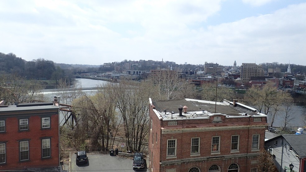 More Photos Of 75 S Main St, Phillipsburg Office For Lease