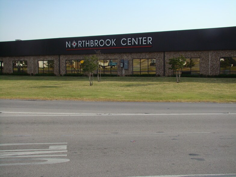 More Photos Of 1001 NE Loop 820, Fort Worth Distribution For Lease