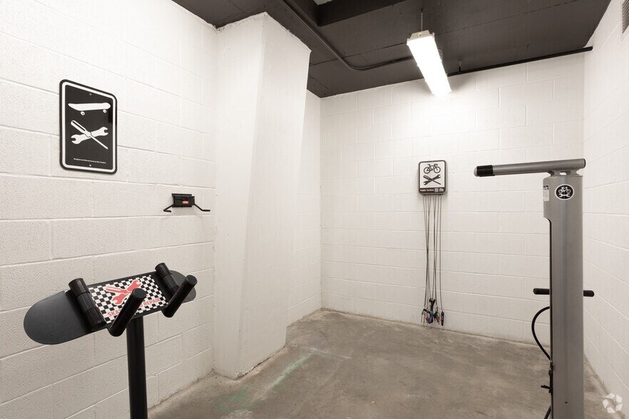 More Photos Of 1008 N Glebe Rd, Arlington Apartments For Lease