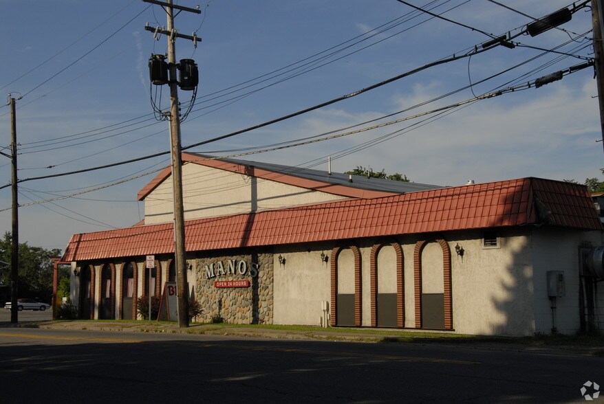 More Photos Of 2048 College Ave, Elmira Heights Restaurant For Sale