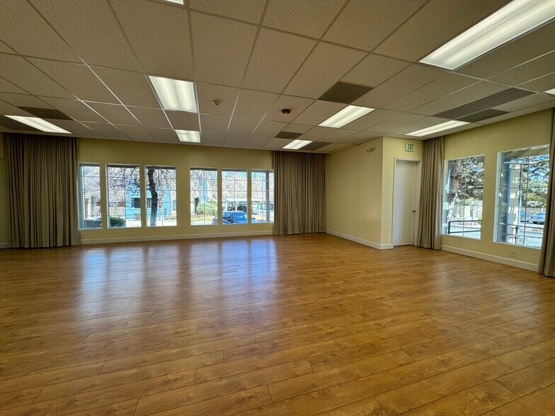 More Photos Of 6100 Plumas St, Reno Office For Lease