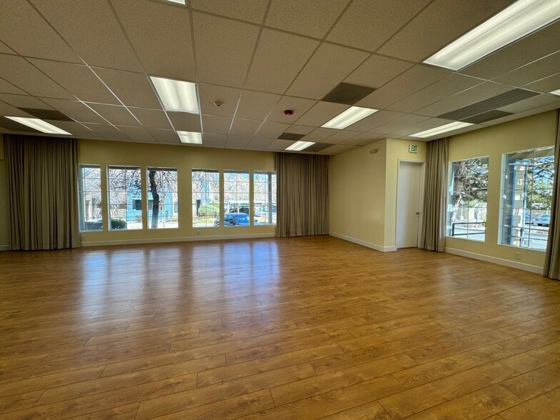 More Photos Of 6100 Plumas St, Reno Office For Sale