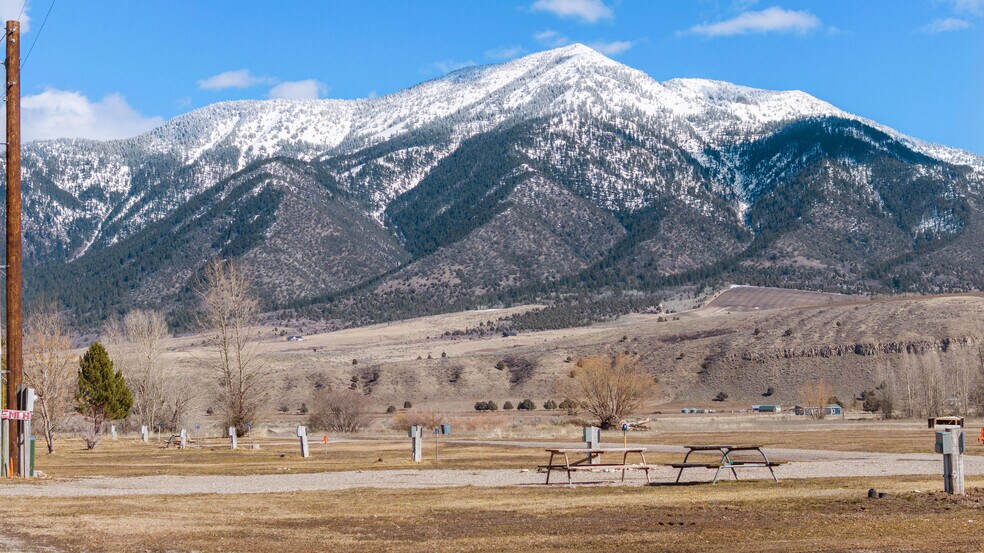 More Photos Of 3449 Swan Valley hwy, Irwin Bar For Sale
