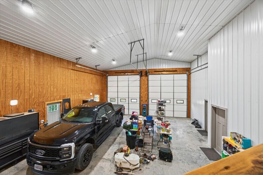 More Photos Of 12705 Rhoden Ln, Lowell Flex For Sale