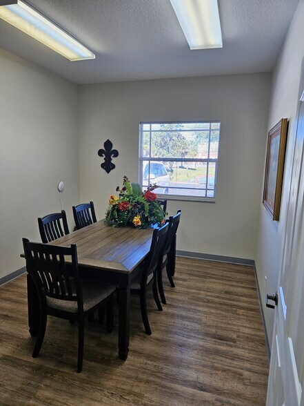 More Photos Of 10011-10021 Water Works Ln, Riverview Medical For Sale