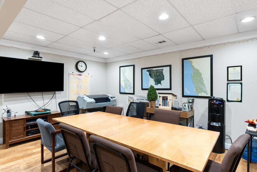 More Photos Of 564 S Dora St, Ukiah Medical For Lease