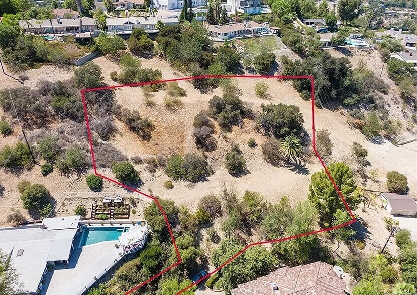 More Photos Of 4551 Lindley Ave, Tarzana Land For Sale