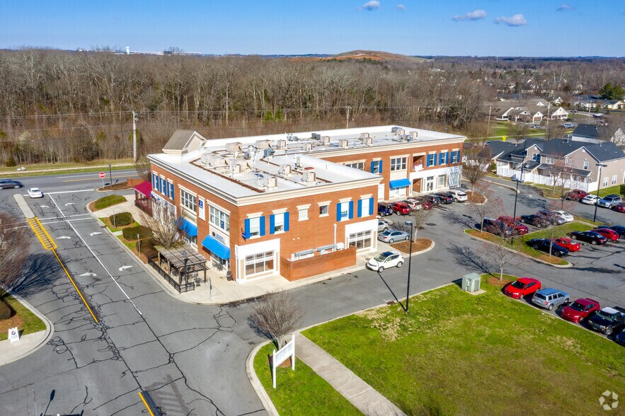 More Photos Of 4350 Main St, Harrisburg Storefront Retail Office For Lease