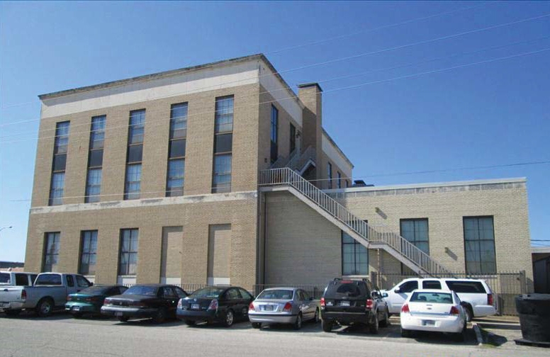 Primary Photo Of 120 E Illinois Ave, Vinita Office For Lease