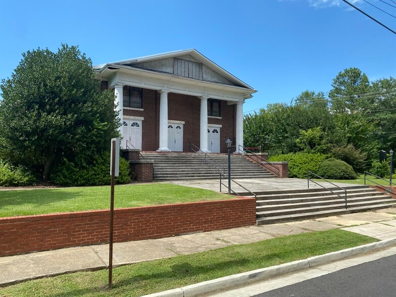 More Photos Of 201 S 8th St, Gadsden Religious Facility For Sale