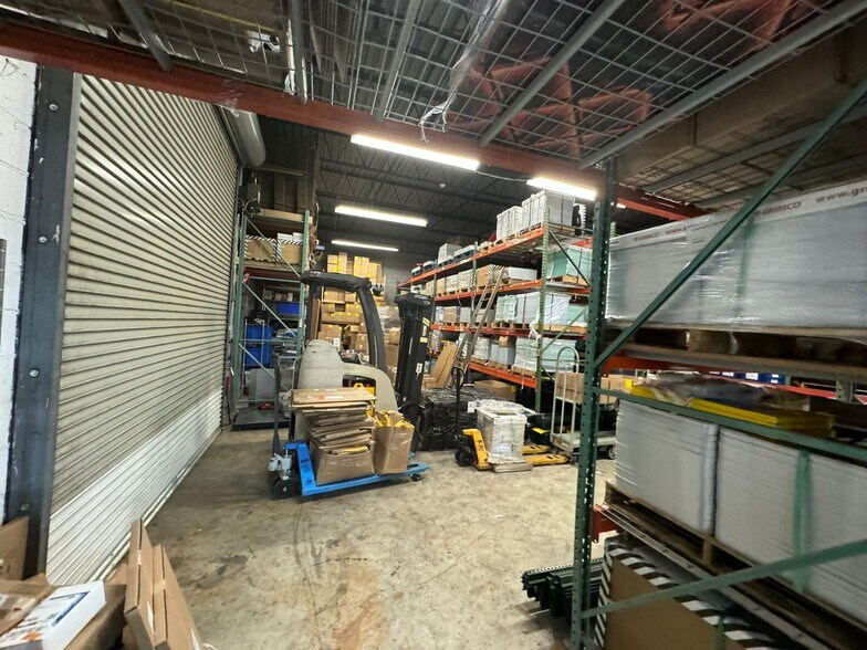 More Photos Of 319 E 54th St, Elmwood Park Light Distribution For Sale