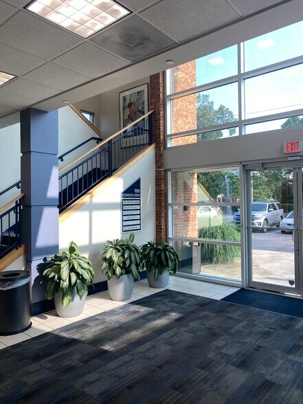 More Photos Of 100 Constitution Dr, Virginia Beach Office For Lease