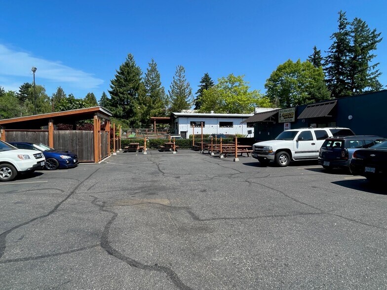 More Photos Of 11131 NE Halsey St, Portland Restaurant For Sale