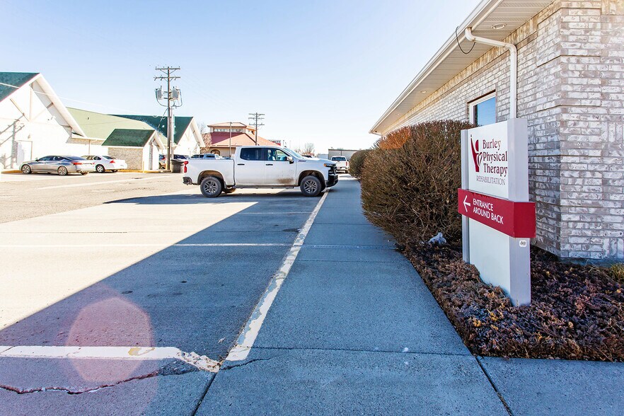 More Photos Of 1263 Bennett Ave, Burley Medical For Lease