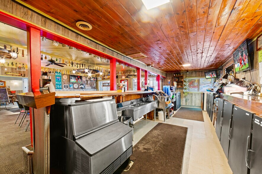More Photos Of 6516 Old 27 N, Frederic General Retail For Sale