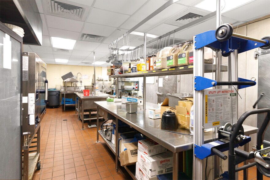 More Photos Of 4906 E Main St, Mesa Restaurant For Sale