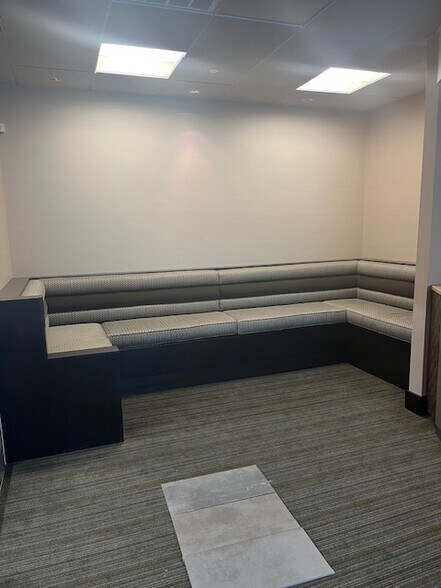 More Photos Of 909 Ridgebrook Rd, Sparks Medical For Sale