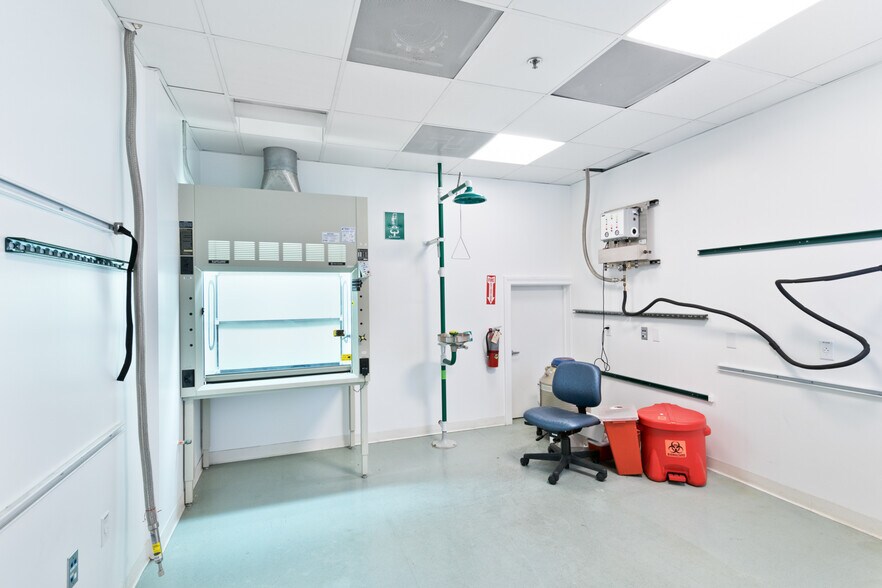 More Photos Of 8693 Wilshire Blvd, Beverly Hills Office For Sale