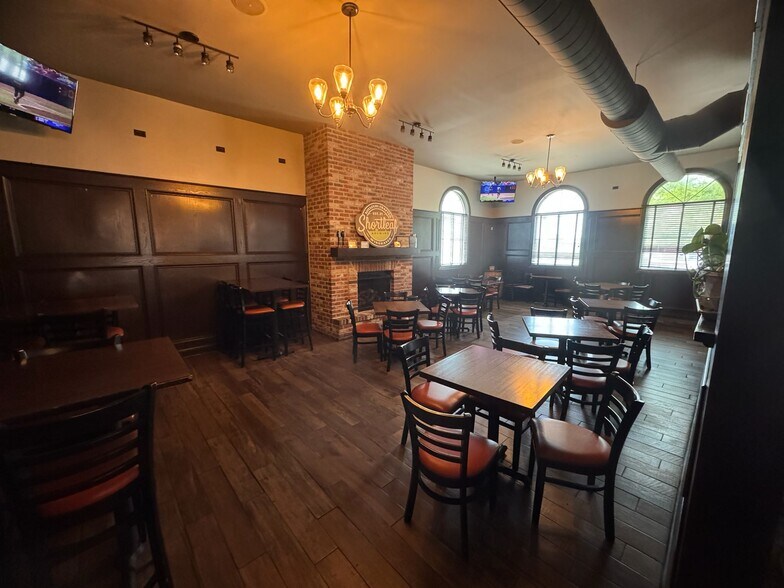 More Photos Of 7434 Village Center Dr, O'Fallon Restaurant For Sale