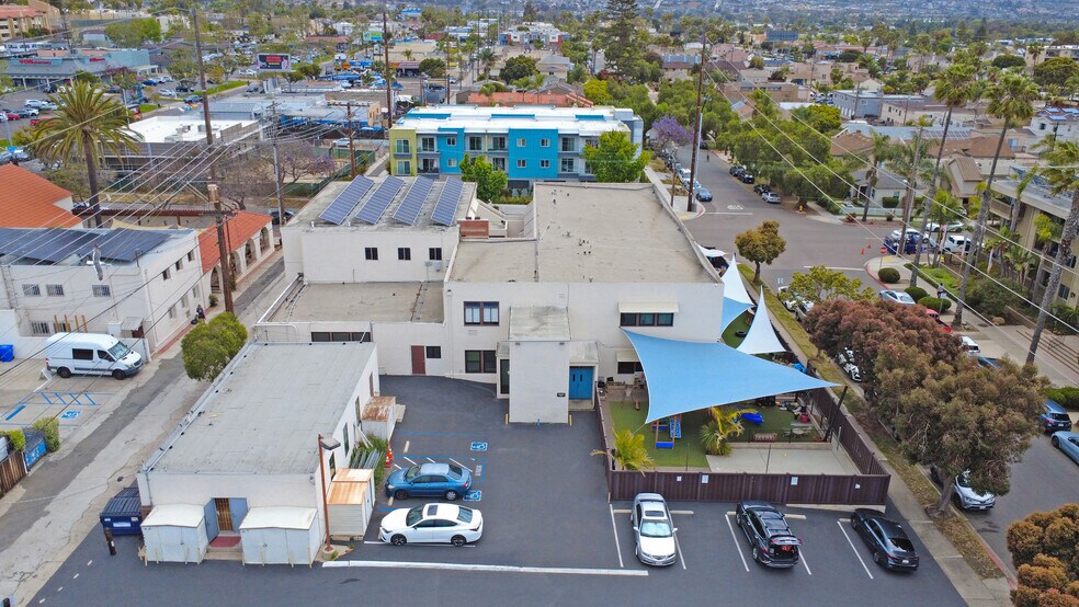 More Photos Of 1675 Garnet Ave, San Diego Schools For Lease