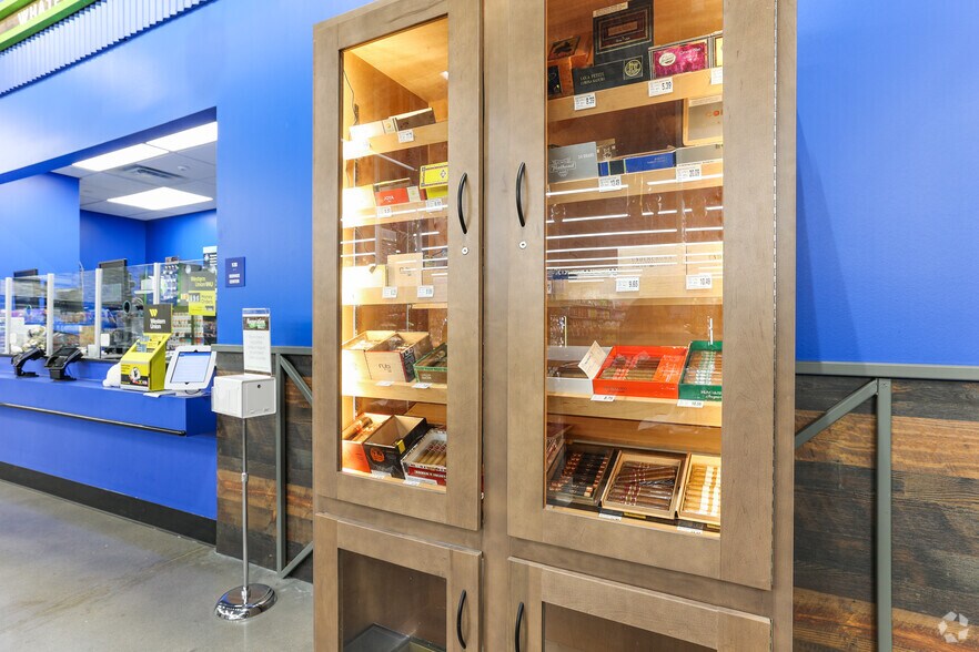 More Photos Of 16533 N May Ave, Edmond Unknown For Lease