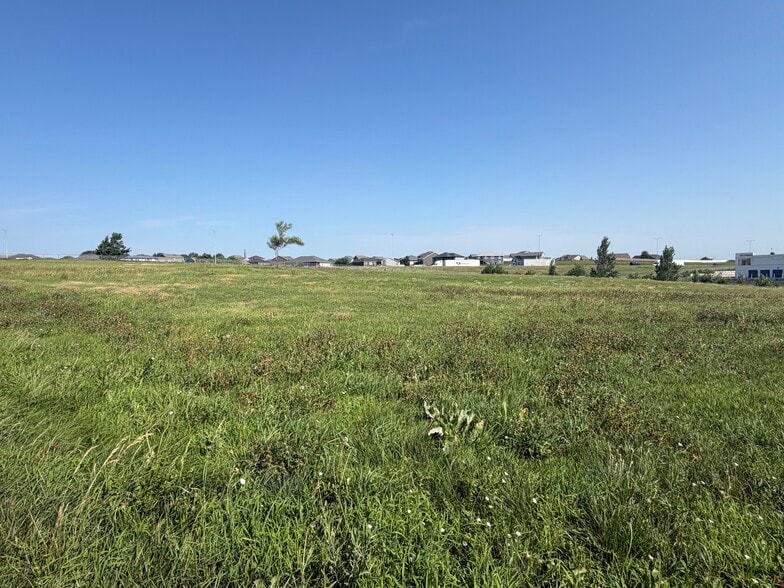 More Photos Of 1900 Fletcher ave, Lincoln Land For Sale