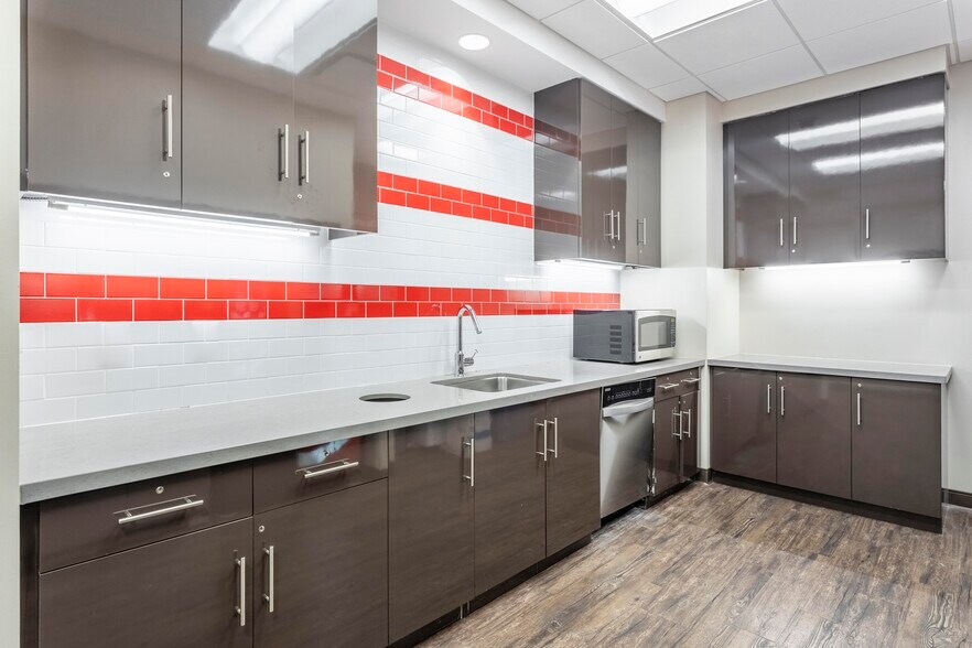 More Photos Of 333 SE 2nd Ave, Miami Coworking Space