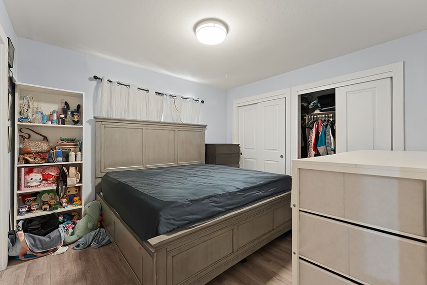 More Photos Of 2100 Sahara Way, Santa Clara Apartments For Sale