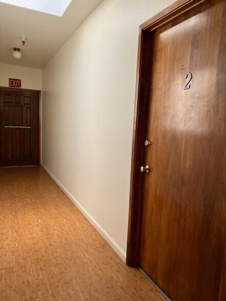 More Photos Of 3053-3073 Jefferson St, Napa Storefront Retail Office For Lease