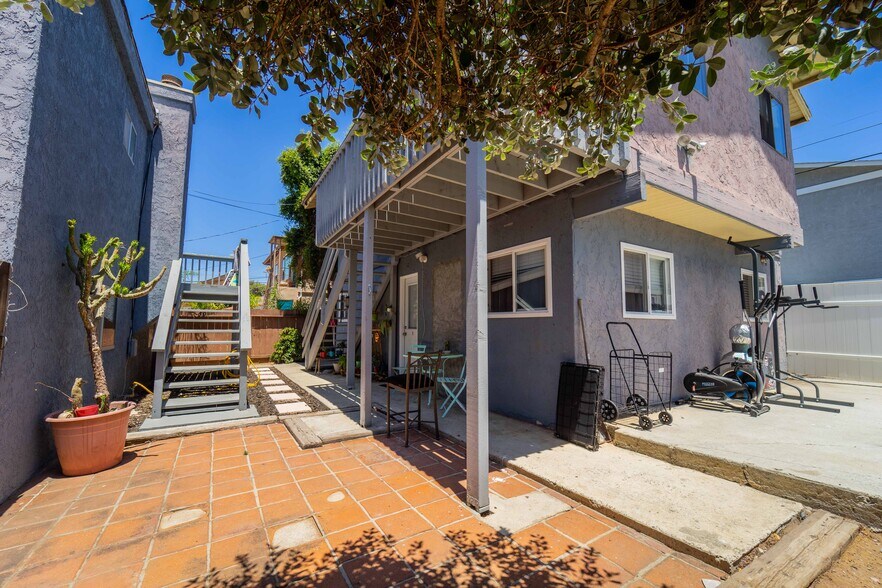 More Photos Of 616 N Nevada St, Oceanside Apartments For Sale