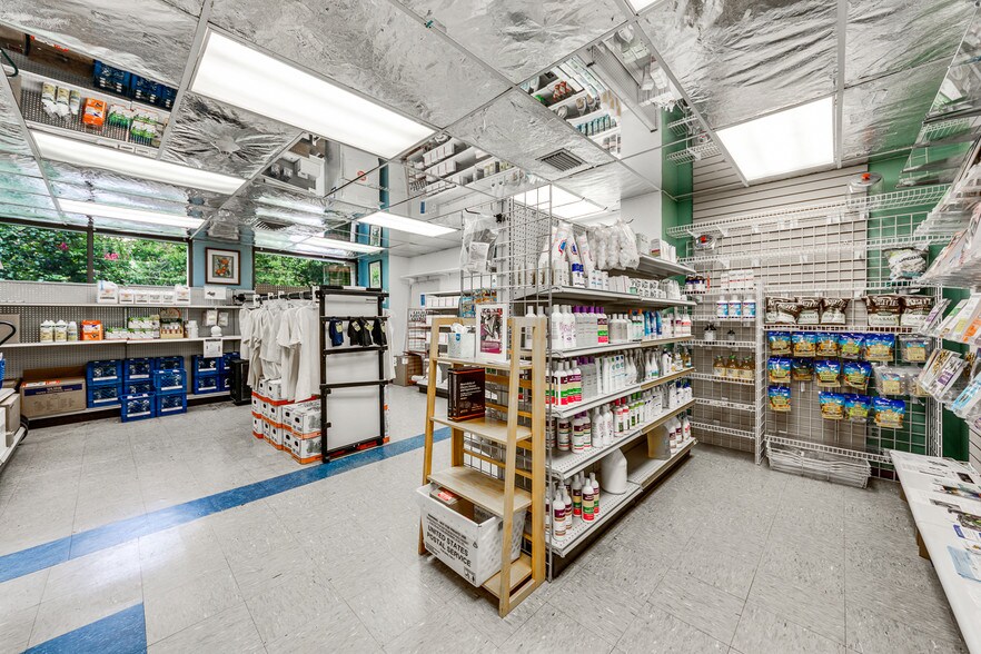 More Photos Of 8345 Walnut Hill Ln, Dallas Medical For Sale