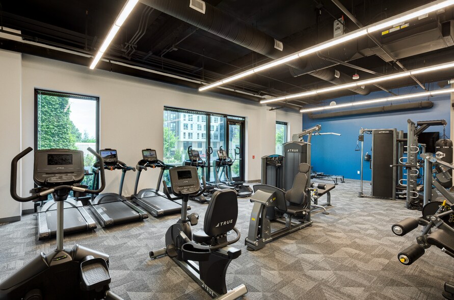 More Photos Of 3700 Glenwood Ave, Raleigh Unknown For Lease