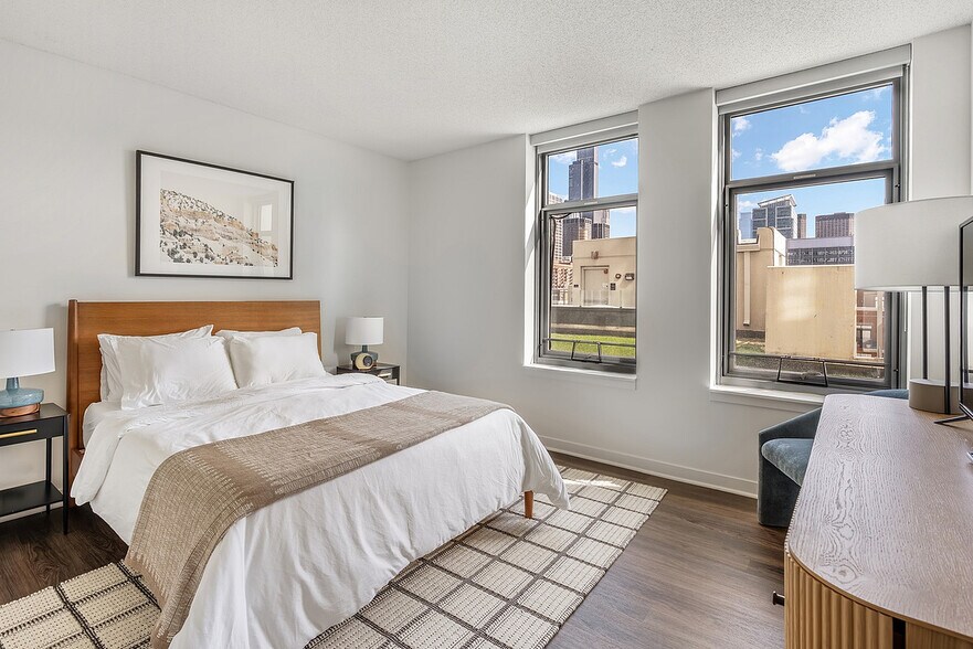 More Photos Of 555 W Kinzie St, Chicago Apartments For Lease