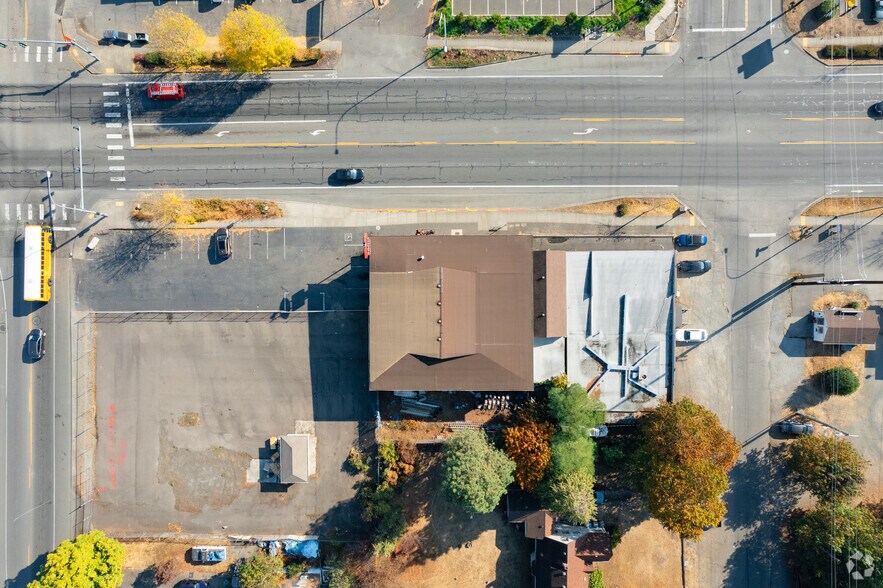 More Photos Of 13014 Pacific Ave S, Tacoma General Retail For Lease